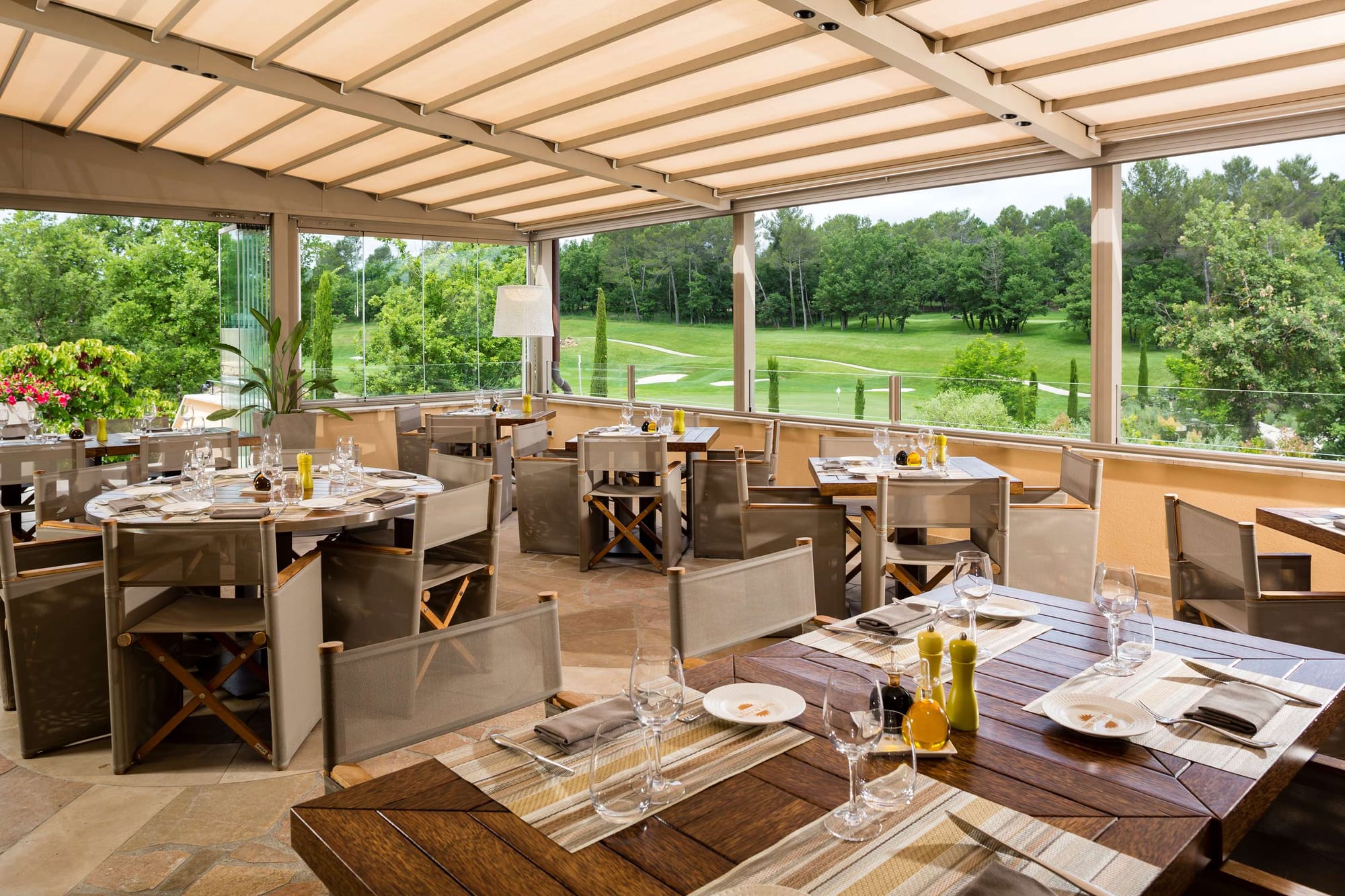 le restaurant du golf à Terre Blanche